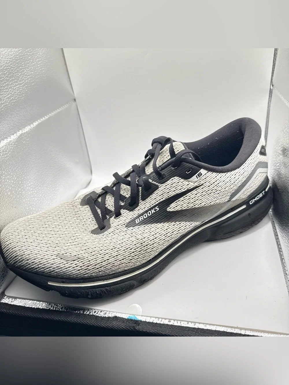 Brooks Ghost 15 Men's Running Shoes - White and Black
